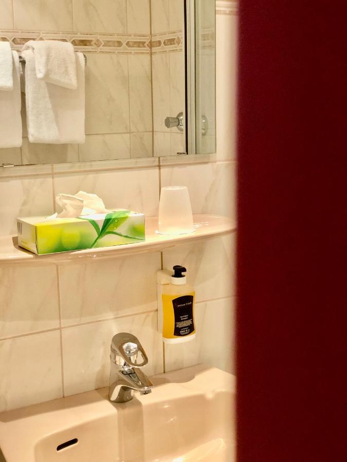 Montana Koeln-bonn Airport Hotel 3*