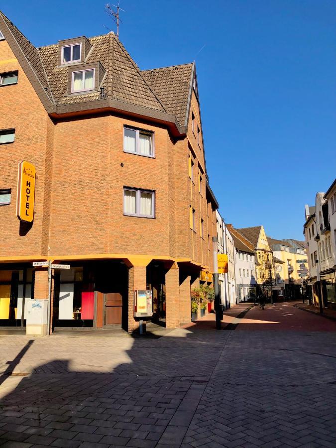 Hotel Montana Koeln-bonn Airport 3*